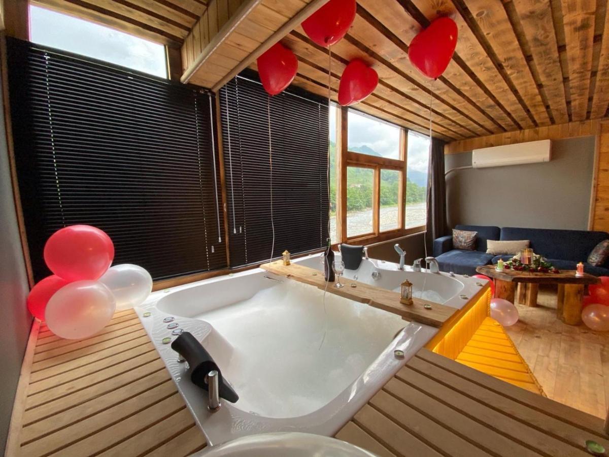 Heaven Vip Wooden Palace Bed and Breakfast Ardeşen Exteriör bild