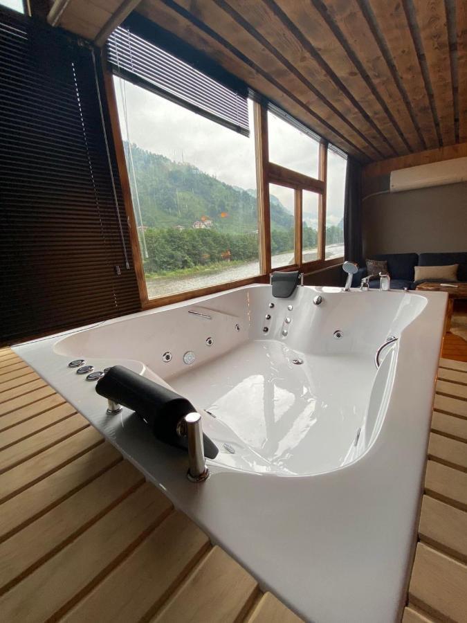 Heaven Vip Wooden Palace Bed and Breakfast Ardeşen Exteriör bild