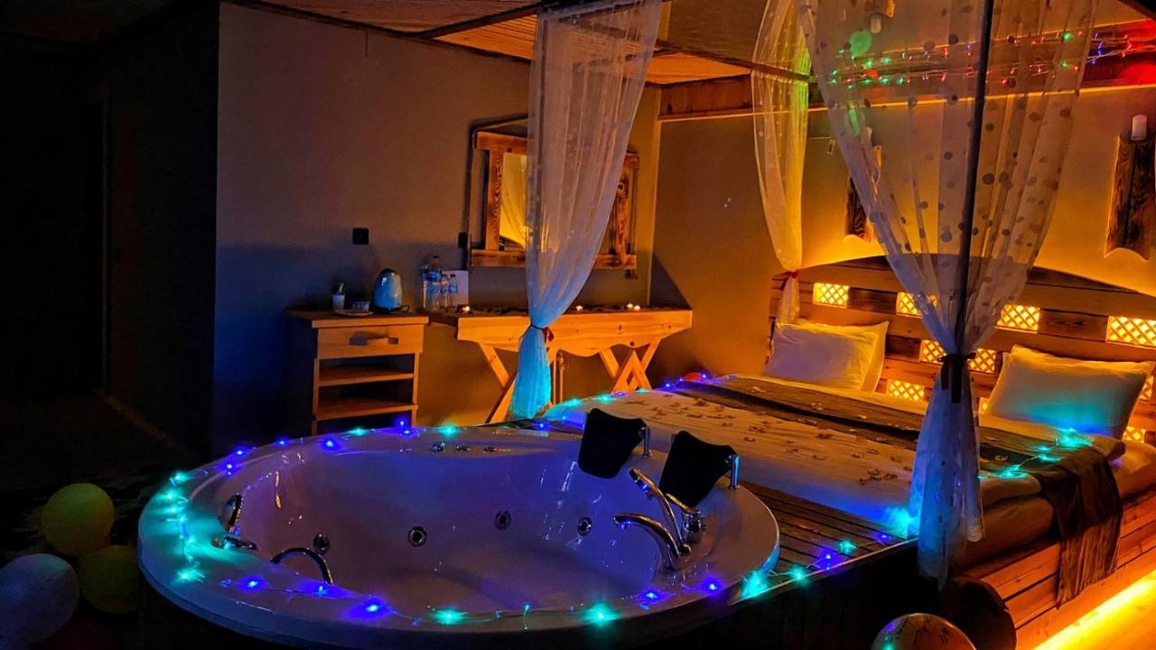 Heaven Vip Wooden Palace Bed and Breakfast Ardeşen Exteriör bild