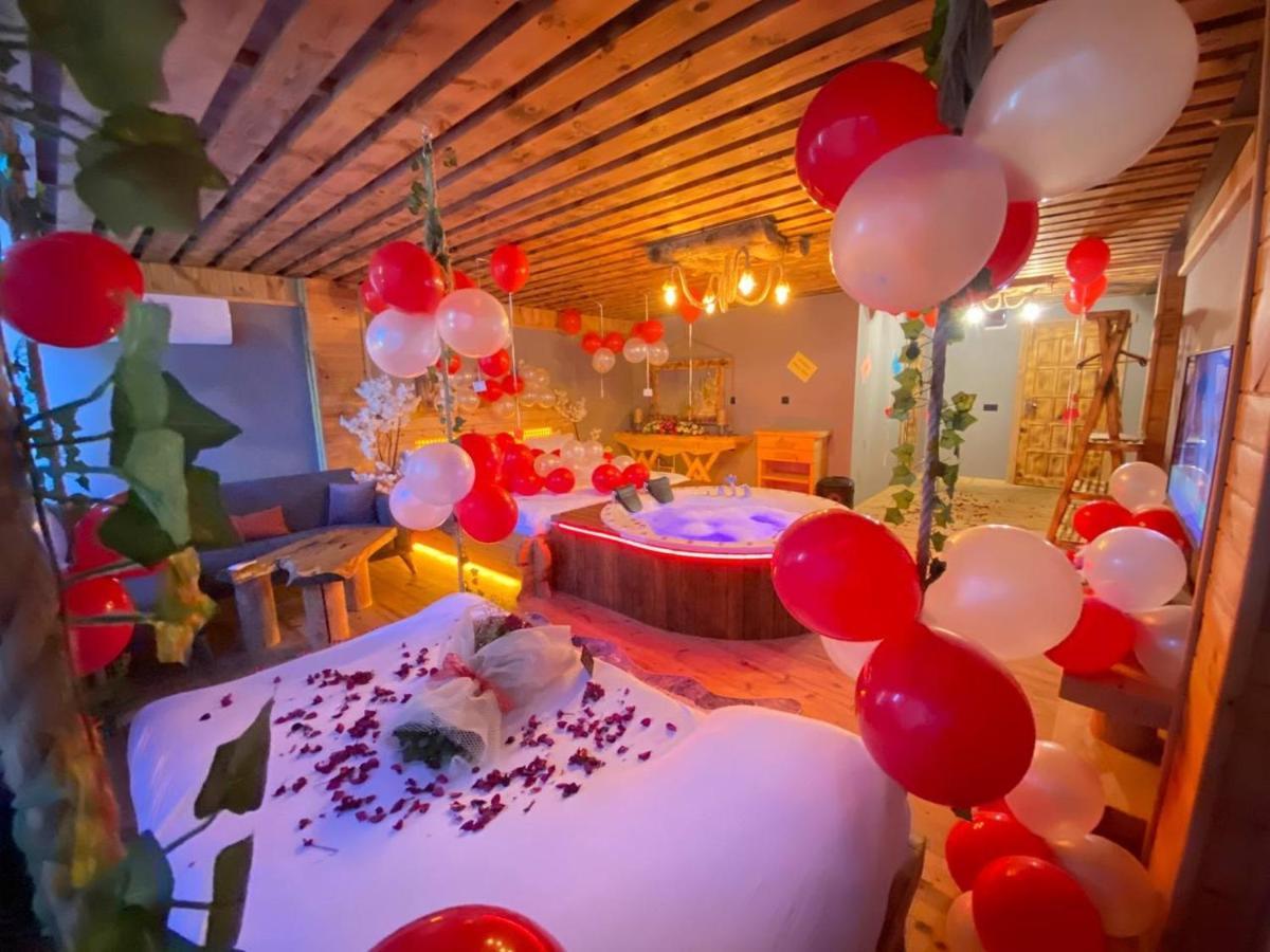Heaven Vip Wooden Palace Bed and Breakfast Ardeşen Exteriör bild