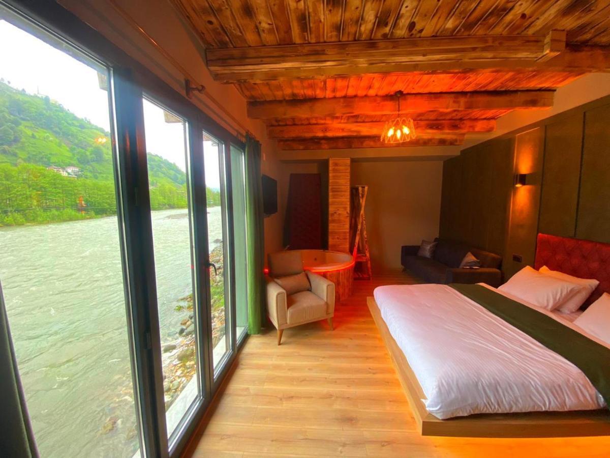 Heaven Vip Wooden Palace Bed and Breakfast Ardeşen Exteriör bild