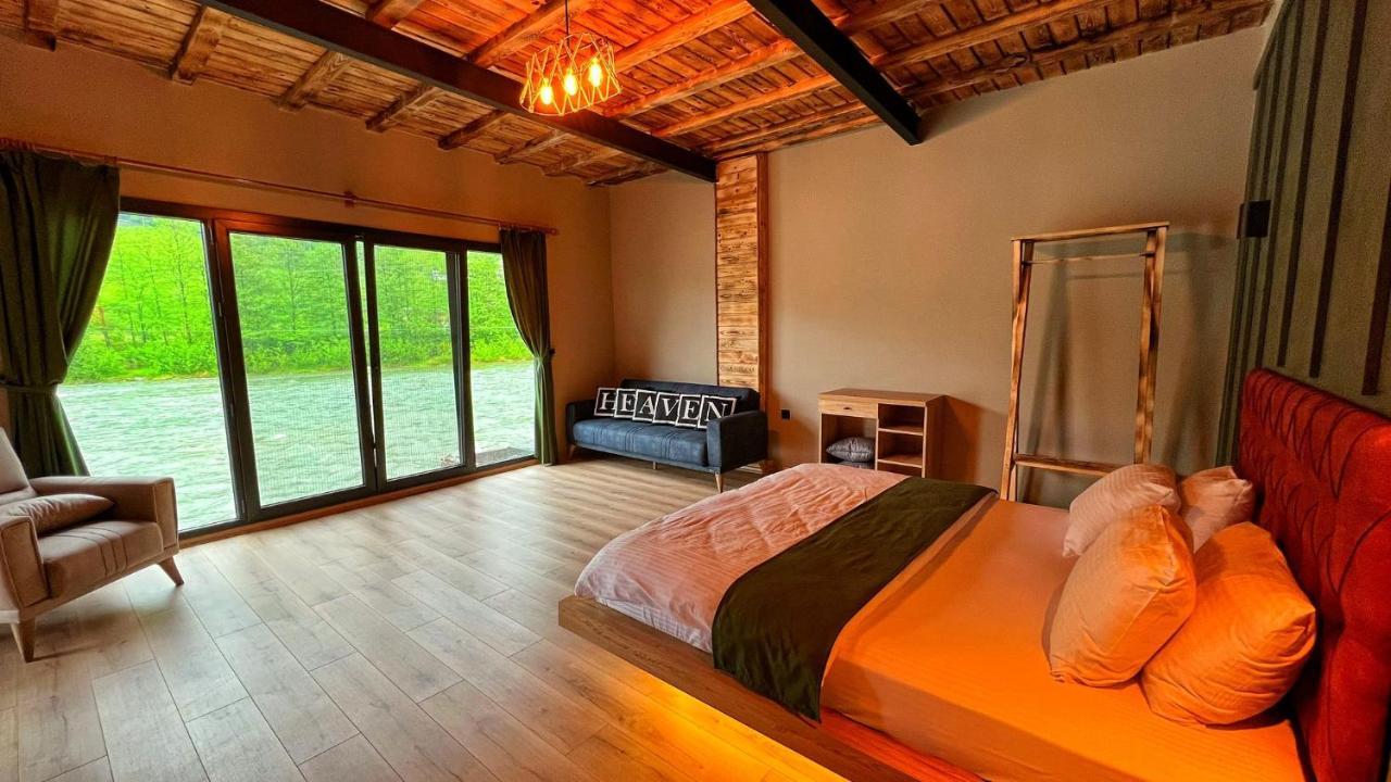 Heaven Vip Wooden Palace Bed and Breakfast Ardeşen Exteriör bild