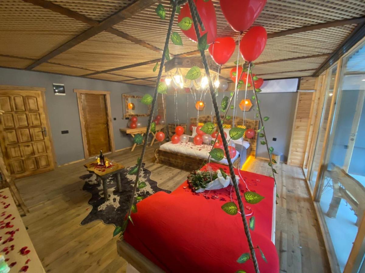 Heaven Vip Wooden Palace Bed and Breakfast Ardeşen Exteriör bild