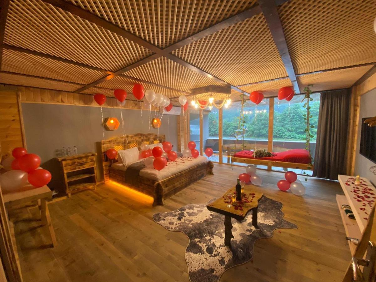 Heaven Vip Wooden Palace Bed and Breakfast Ardeşen Exteriör bild