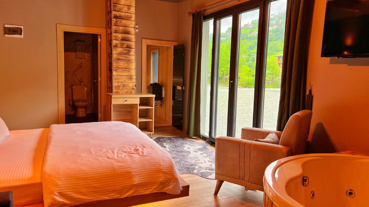 Heaven Vip Wooden Palace Bed and Breakfast Ardeşen Exteriör bild
