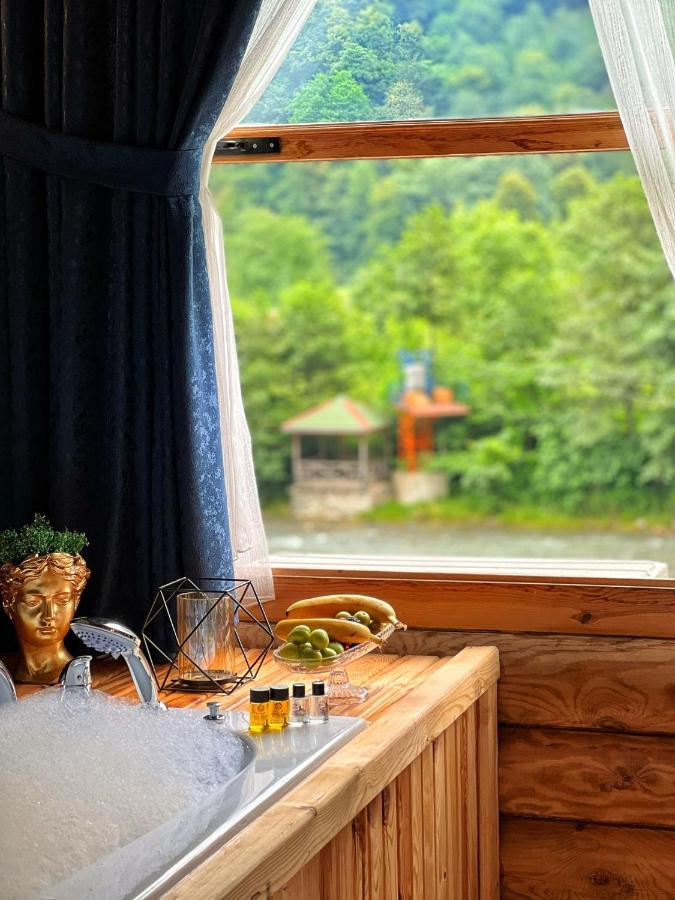 Heaven Vip Wooden Palace Bed and Breakfast Ardeşen Exteriör bild