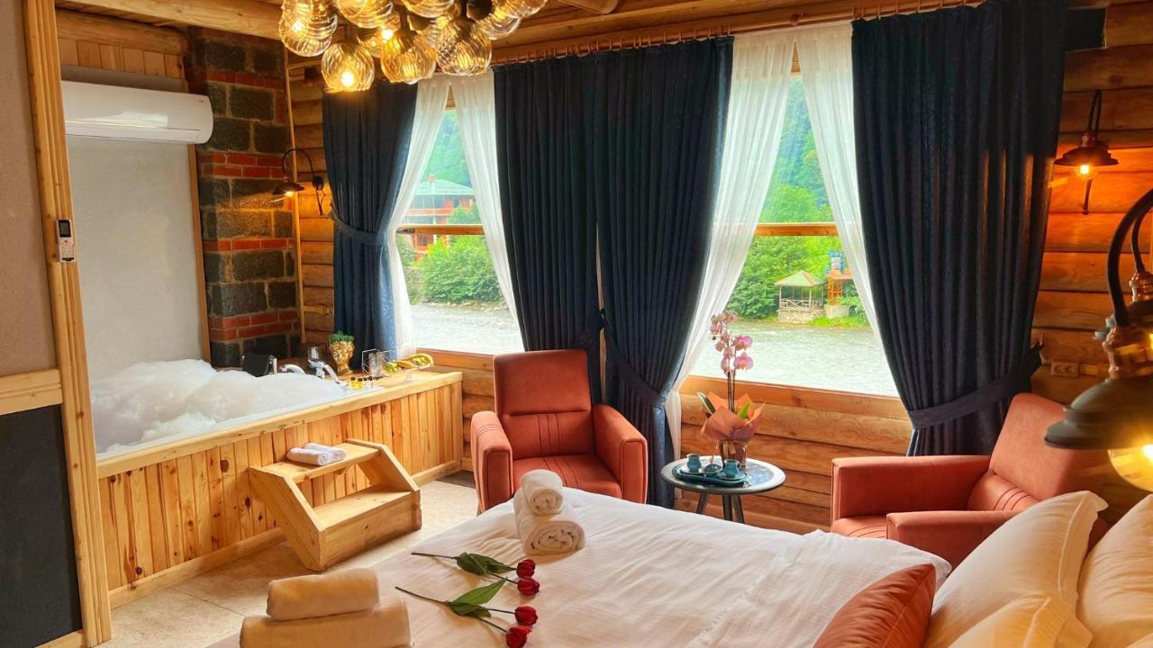 Heaven Vip Wooden Palace Bed and Breakfast Ardeşen Exteriör bild