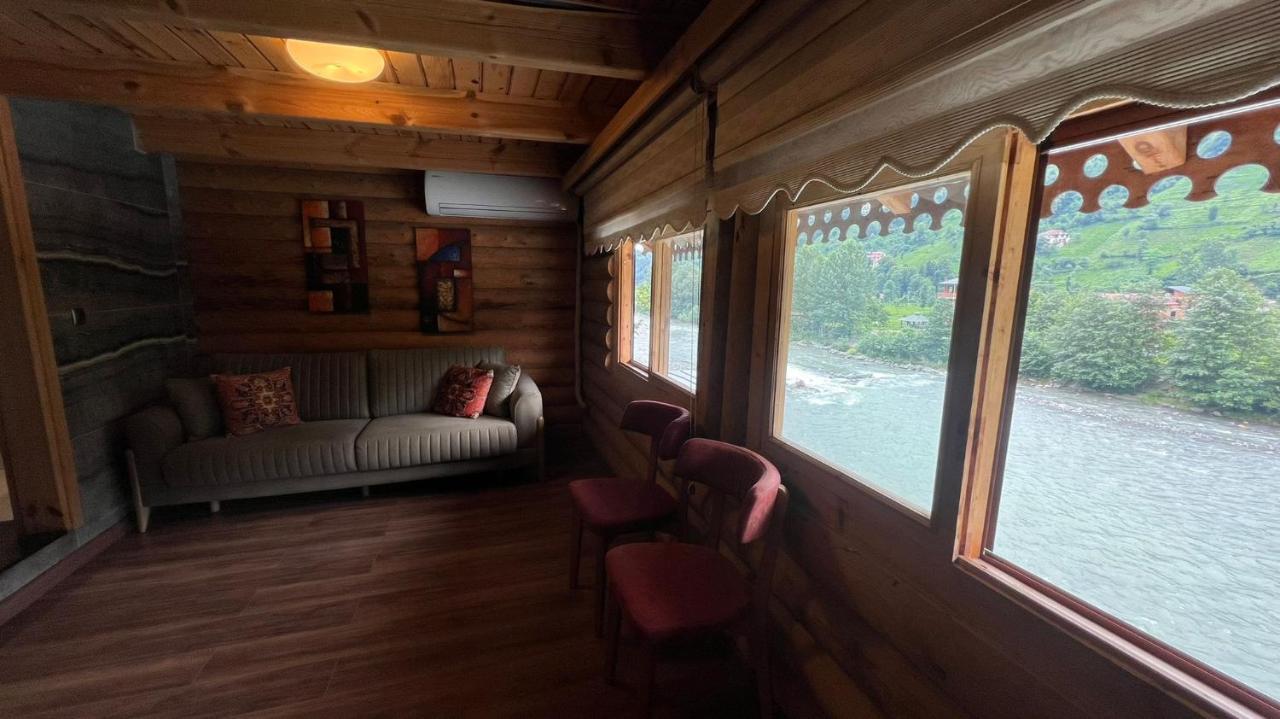 Heaven Vip Wooden Palace Bed and Breakfast Ardeşen Exteriör bild